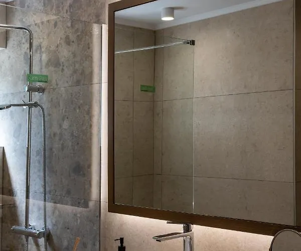 Mini City Getaway * Rhodes City